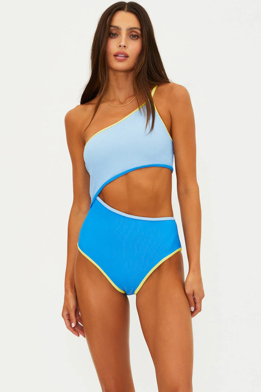 LIORA ONE PIECE